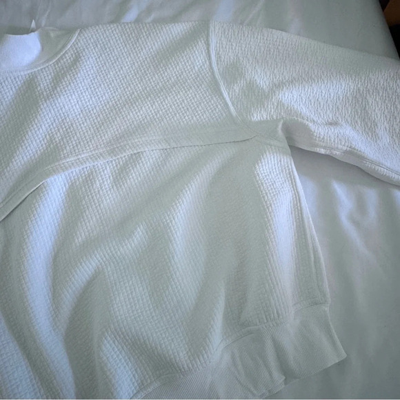 🆕🤍 Lululemon EU Exclusive Textured Zip Front Track Jacket - White - Picture 10 of 15